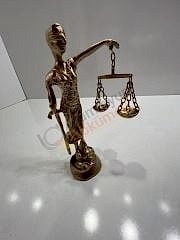 Adalet heykeli-adalet terazi heykeli