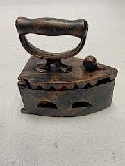 Antik ütü-kömürlü ütü