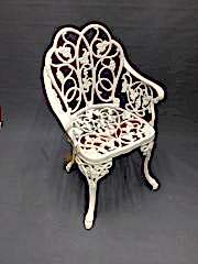 Döküm üzümlü kollu sandalye