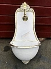 KÜÇÜK DÜZ ÇEŞME DUVARA ASMALI