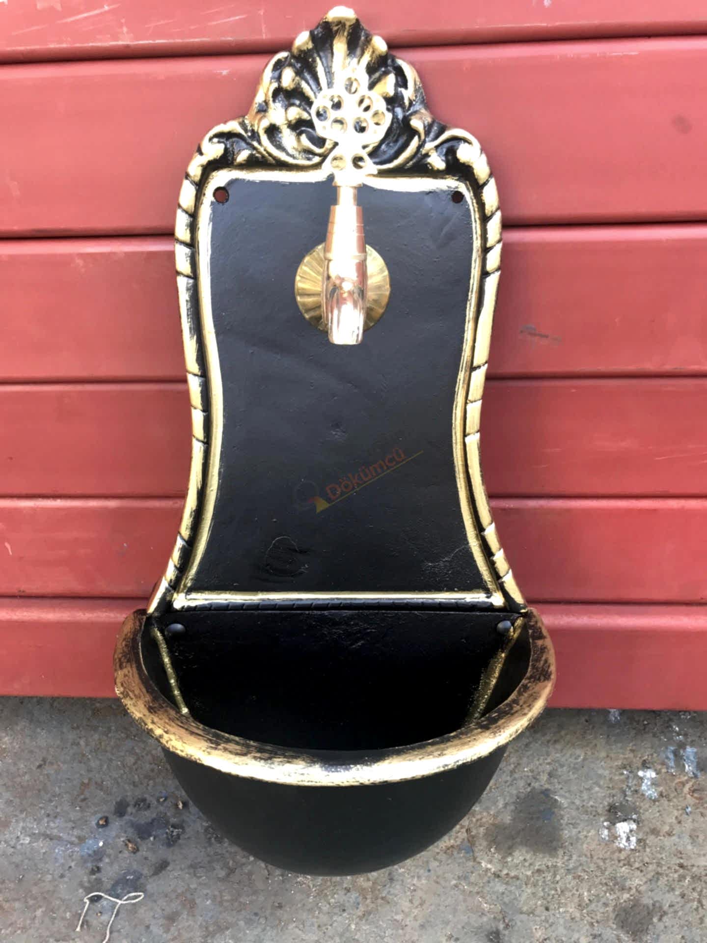 KÜÇÜK DÜZ ÇEŞME DUVARA ASMALI