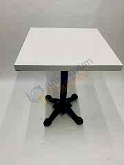 Döküm ayaklı tablalı masa