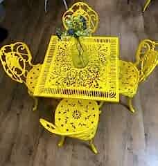 Döküm kare masa sandalye takım sarı