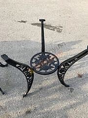 DÖKÜM GÜLLÜ AYAK