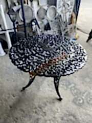 Döküm kuğu masa 90 cm çap yuvarlak