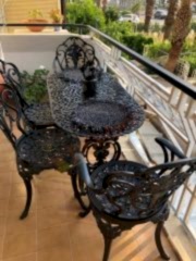 Balkon takım oval masa